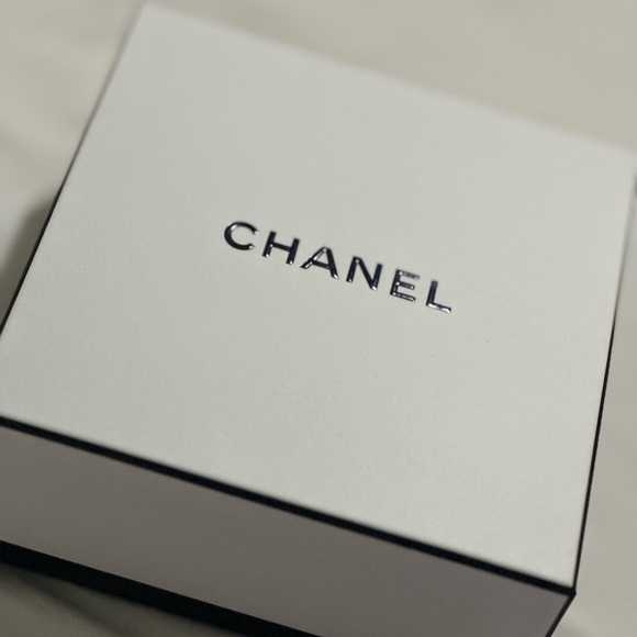 CHANNEL - Picture 2 of 4